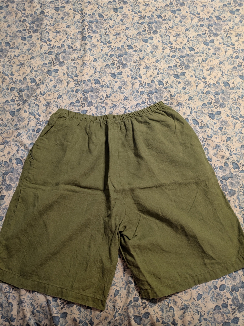 Flax Olive/Sage Green Women's Flat Front Linen Shorts - Picture 3 of 7